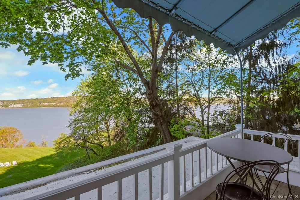 34 Lawrence Lane Palisades, NY 10964