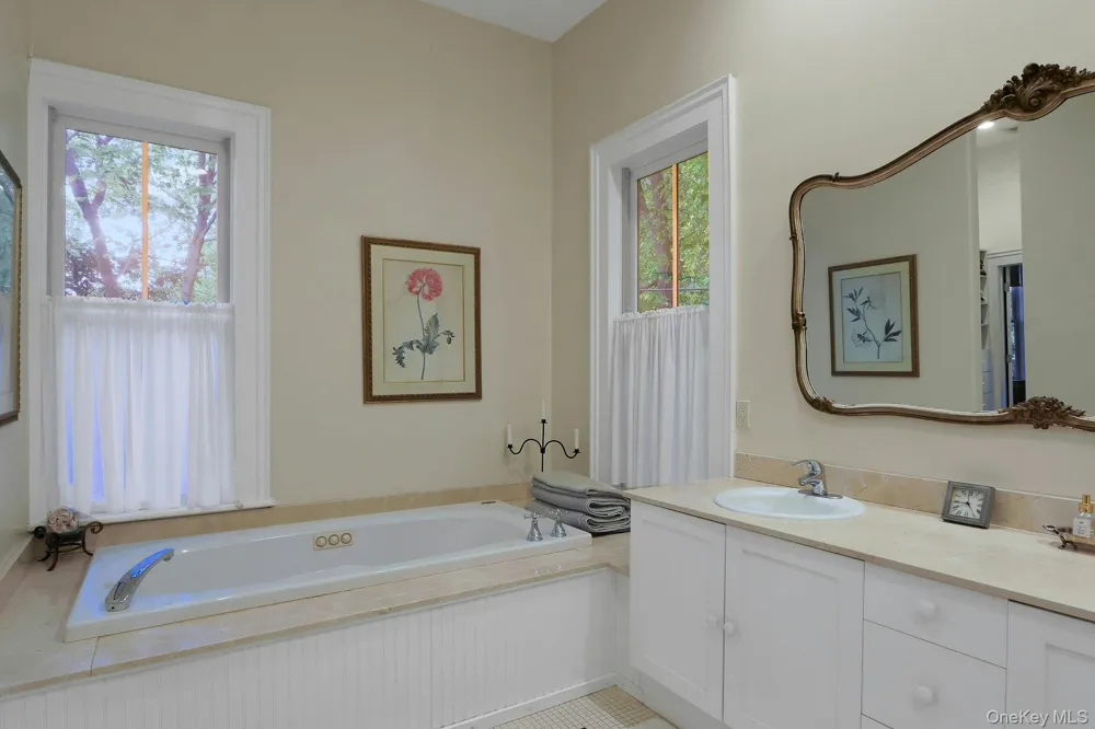 34 Lawrence Lane Palisades, NY 10964