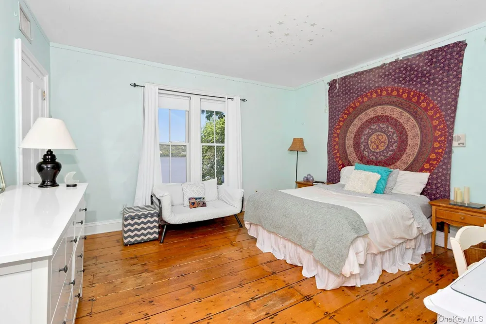 34 Lawrence Lane Palisades, NY 10964