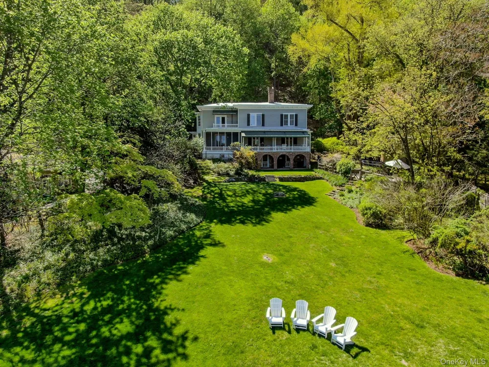 34 Lawrence Lane Palisades, NY 10964