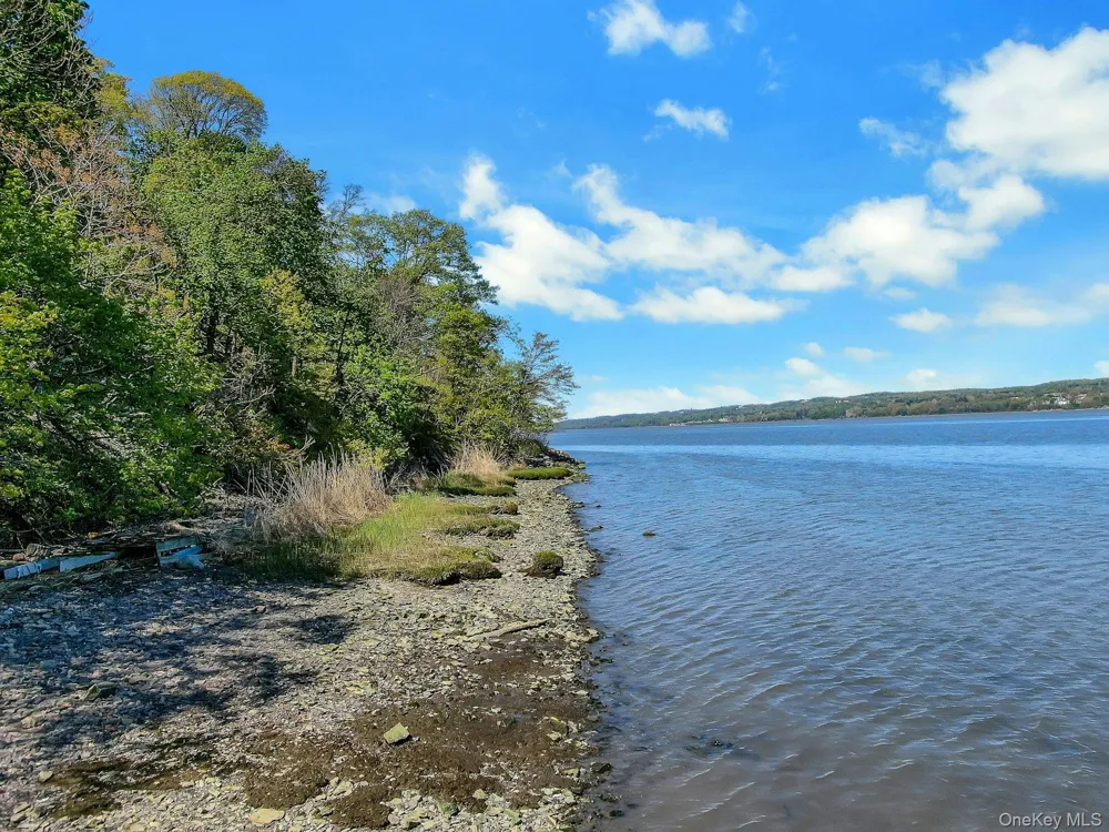 34 Lawrence Lane Palisades, NY 10964