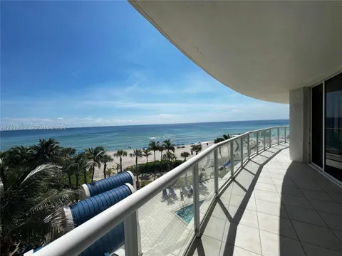 18671 Collins Ave #402