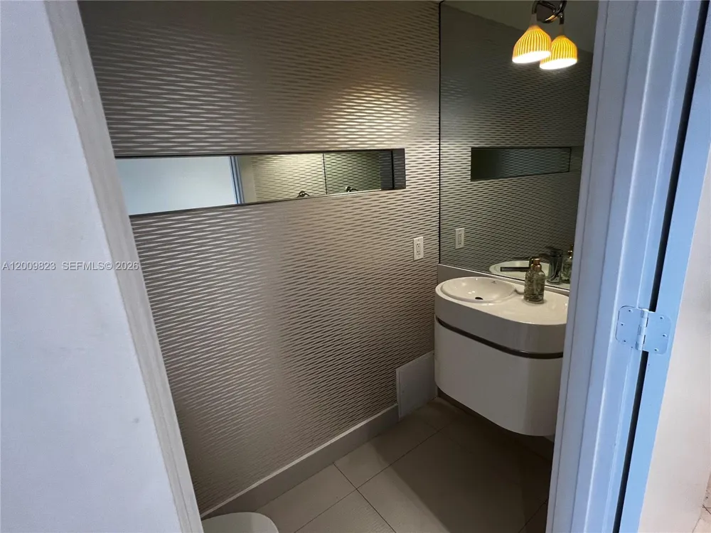 18671 Collins Ave #402 Sunny Isles Beach, FL 33160