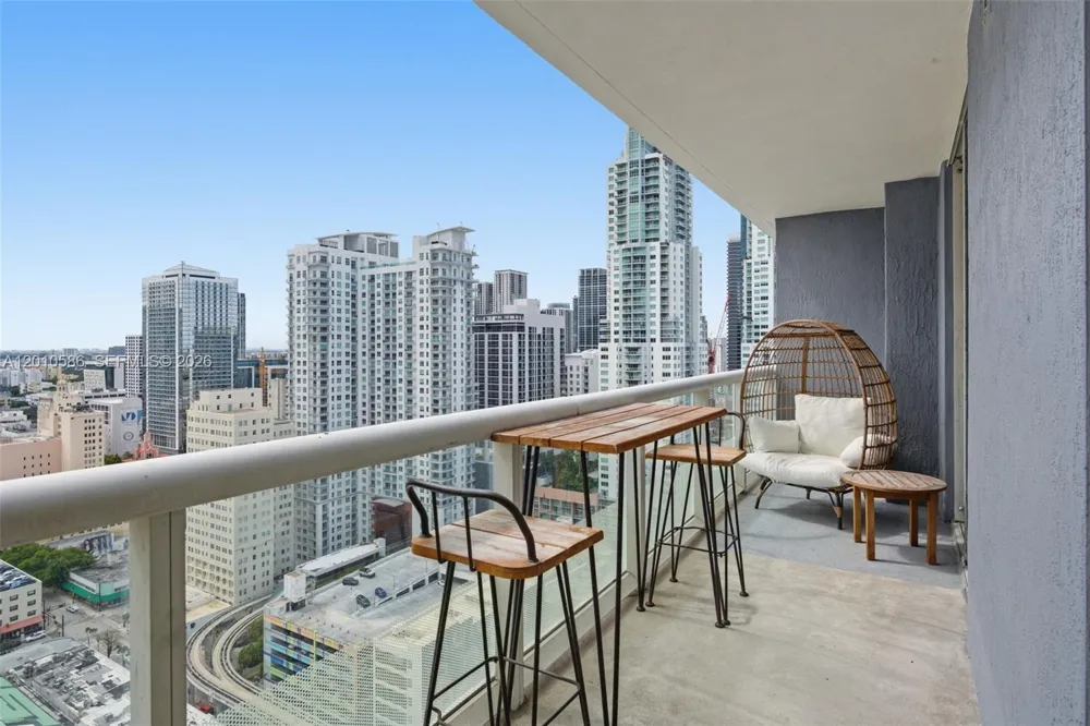 50 Biscayne Blvd #2911 Miami, FL 33132