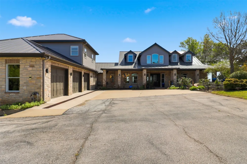 1071 Escalar Drive Buchanan Dam, TX 78609