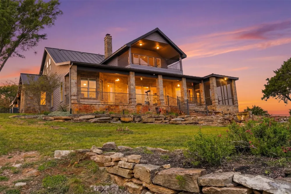 1071 Escalar Drive Buchanan Dam, TX 78609