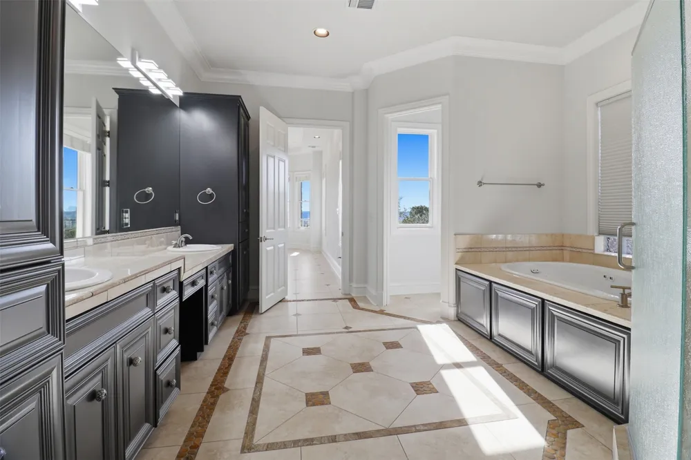 1071 Escalar Drive Buchanan Dam, TX 78609