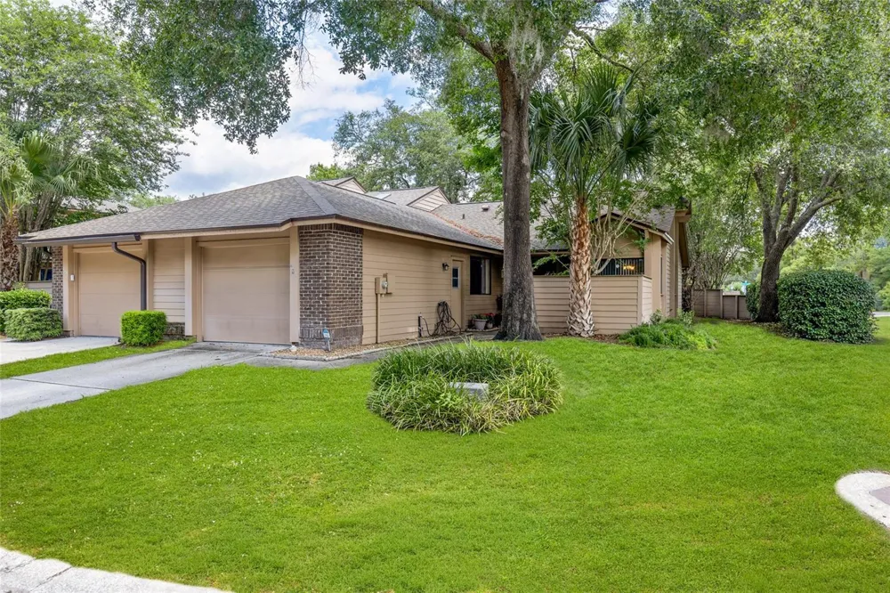 601 ALBANY COURT Longwood, FL 32779
