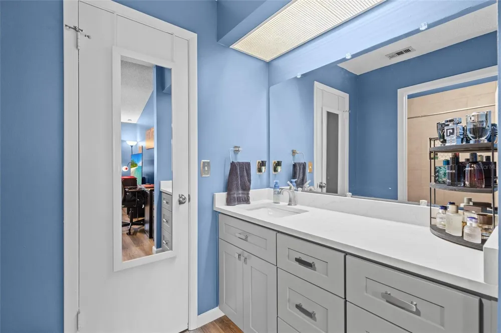 601 ALBANY COURT Longwood, FL 32779
