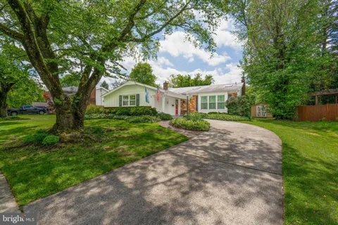 108 BRENTWOOD DRIVE