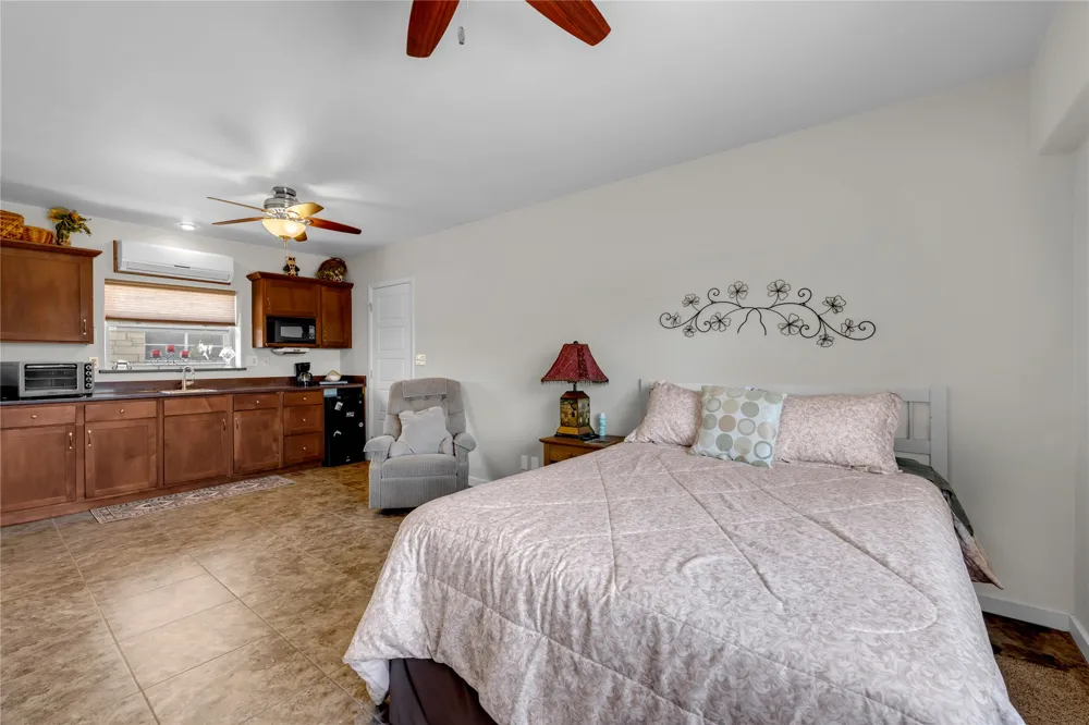 1846 Bluebonnet Lane Kingsland, TX 78639