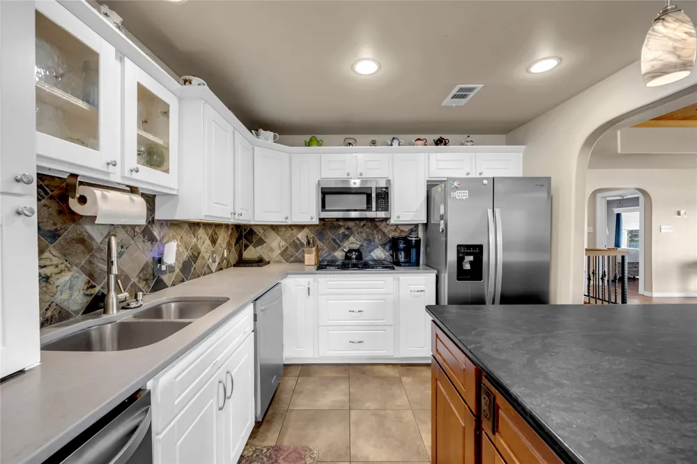 1846 Bluebonnet Lane Kingsland, TX 78639