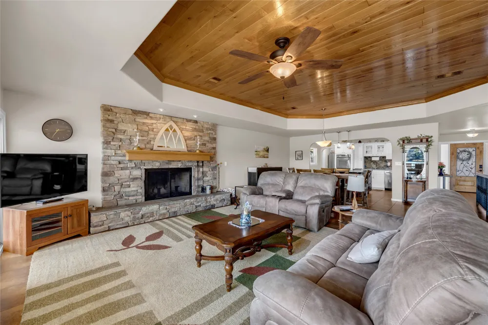 1846 Bluebonnet Lane Kingsland, TX 78639