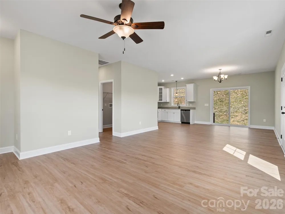 373 Barefoot Ridge Clyde, NC 28721