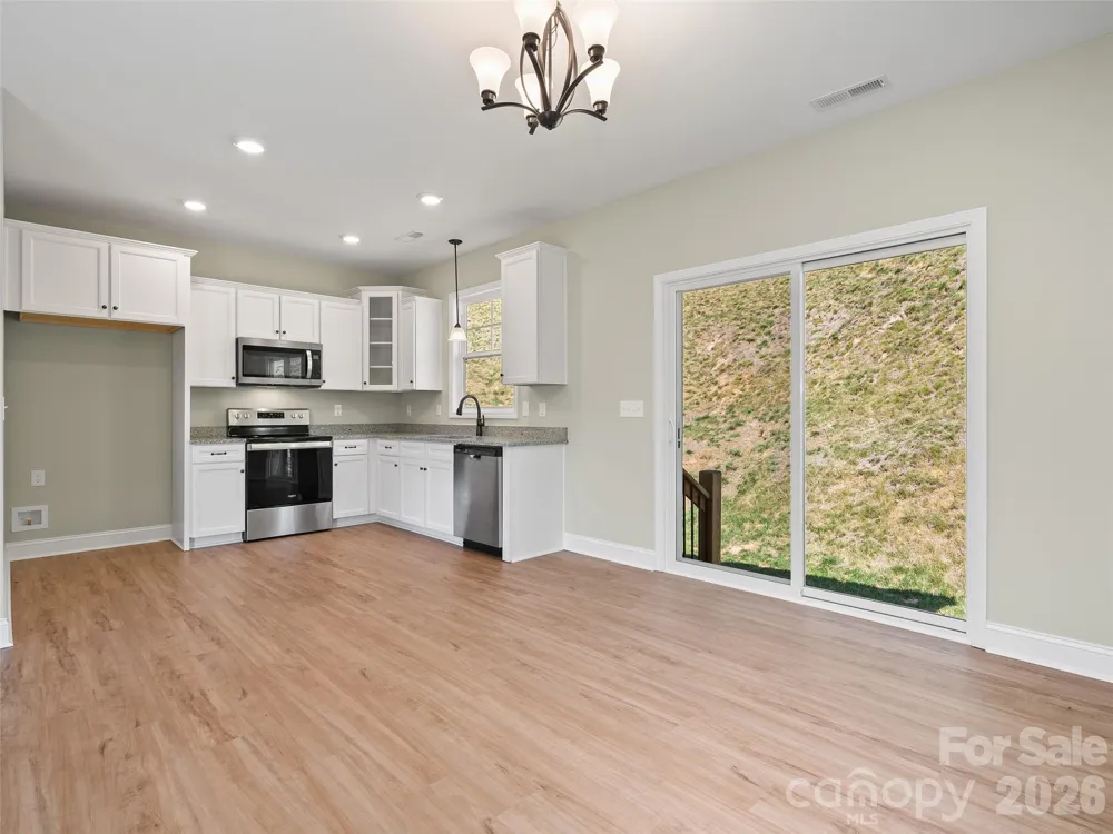 373 Barefoot Ridge Clyde, NC 28721