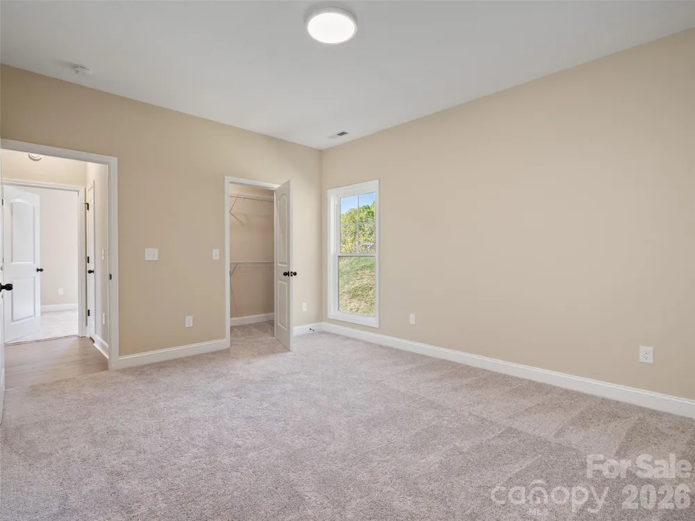 373 Barefoot Ridge Clyde, NC 28721