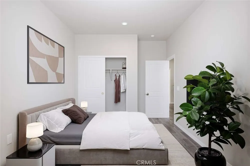 16289 W. San Fernando Mission Blvd #3 Granada Hills, CA 91344