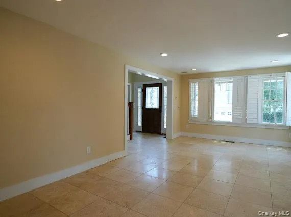 3 Pennsylvania Court Long Beach, NY 11561