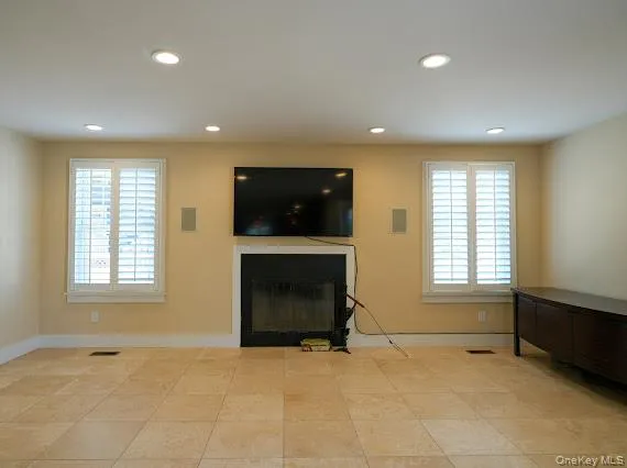 3 Pennsylvania Court Long Beach, NY 11561
