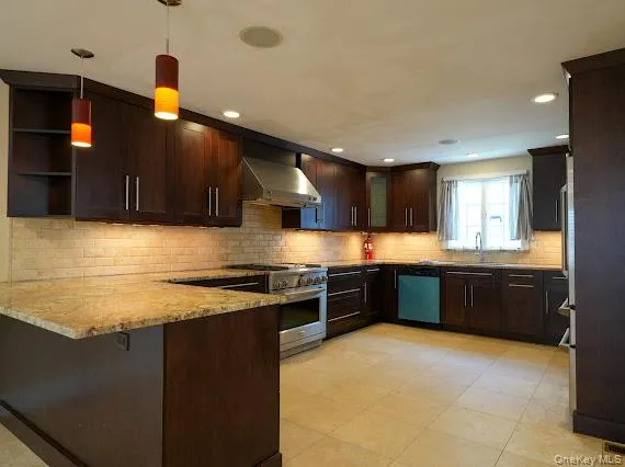3 Pennsylvania Court Long Beach, NY 11561
