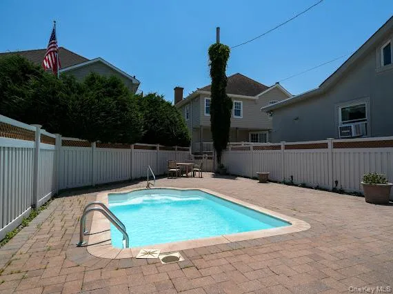 3 Pennsylvania Court Long Beach, NY 11561