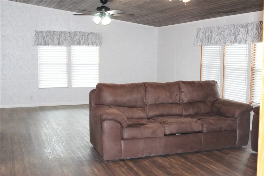125 Lagarto Ferry Mathis, TX 78368