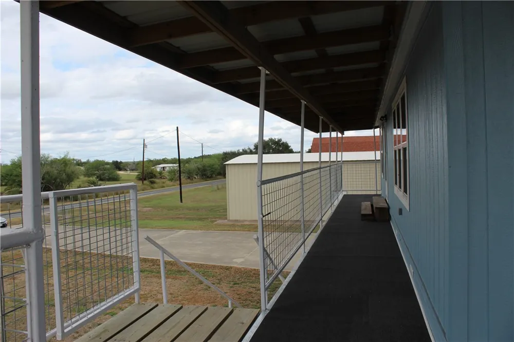 125 Lagarto Ferry Mathis, TX 78368