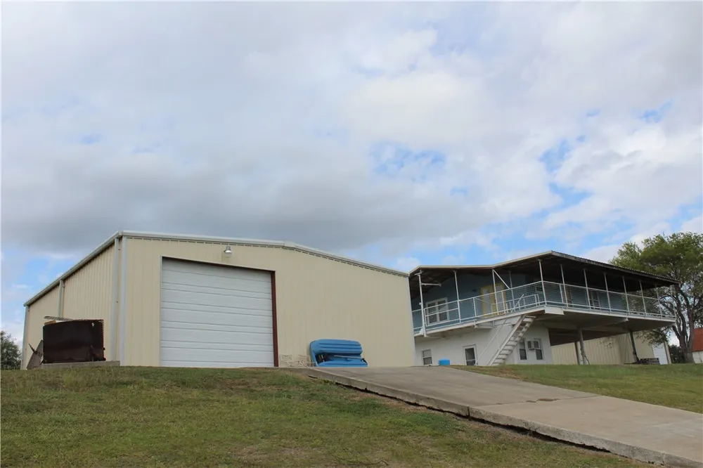 125 Lagarto Ferry Mathis, TX 78368