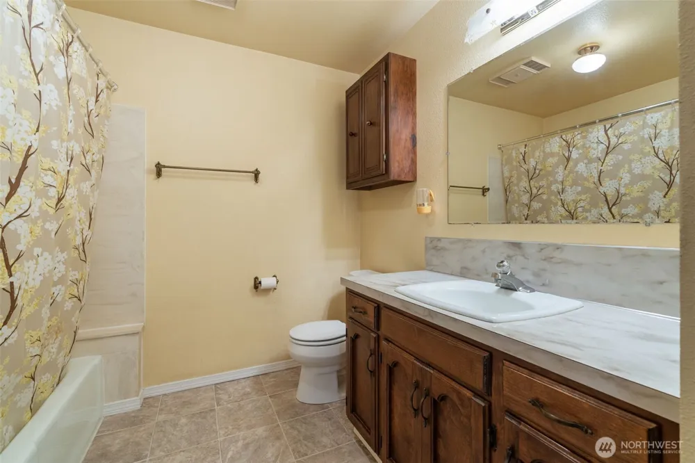 334 Burchett Road Onalaska, WA 98570