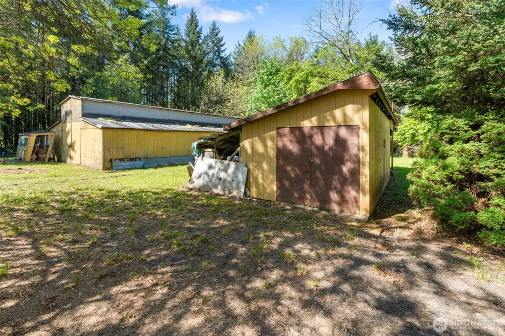 334 Burchett Road Onalaska, WA 98570