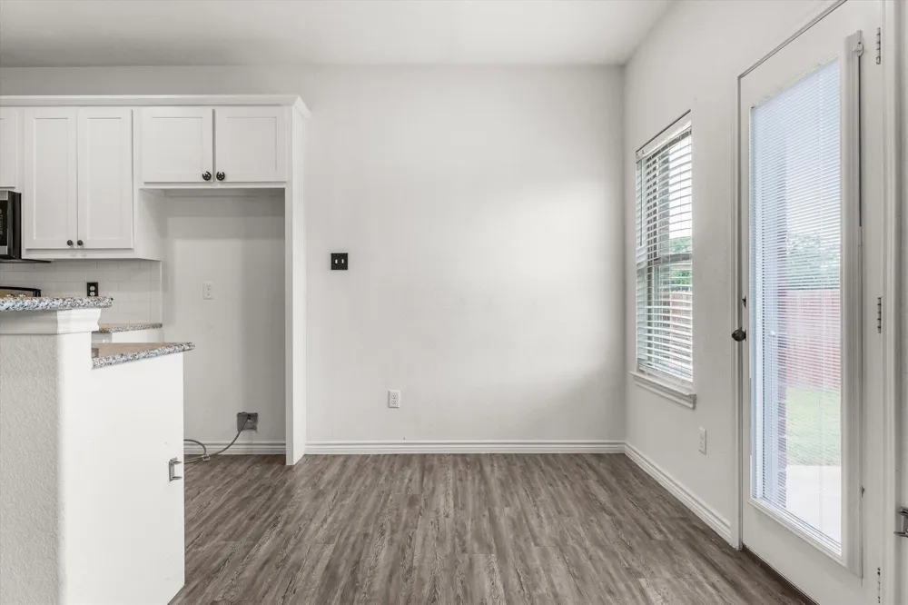 2422 Abigail Lane Mabank, TX 75147