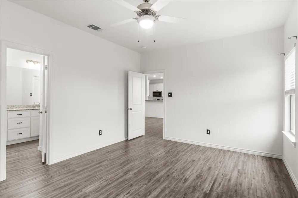 2422 Abigail Lane Mabank, TX 75147