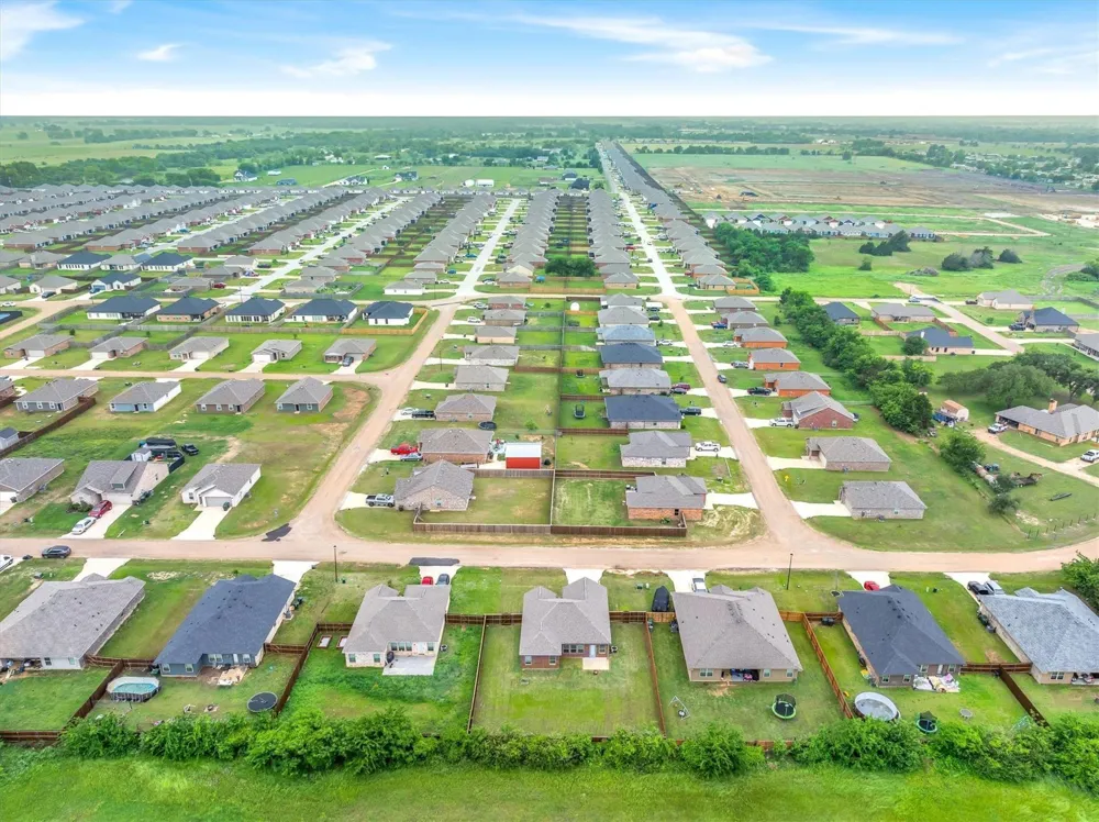 2422 Abigail Lane Mabank, TX 75147