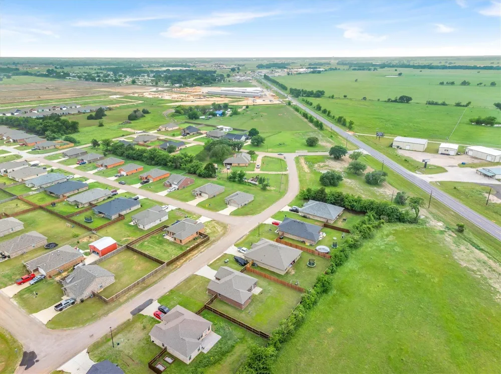 2422 Abigail Lane Mabank, TX 75147