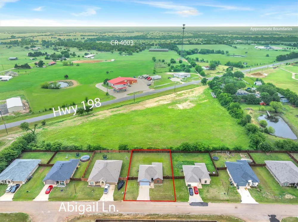 2422 Abigail Lane Mabank, TX 75147