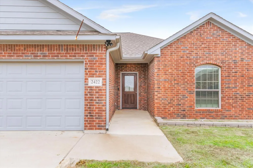 2422 Abigail Lane Mabank, TX 75147