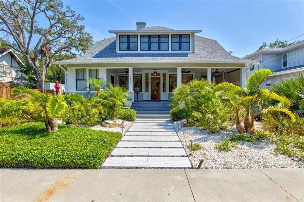 1523 1ST AVENUE W Bradenton, FL 34205