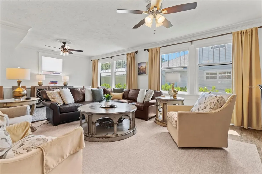 1523 1ST AVENUE W Bradenton, FL 34205