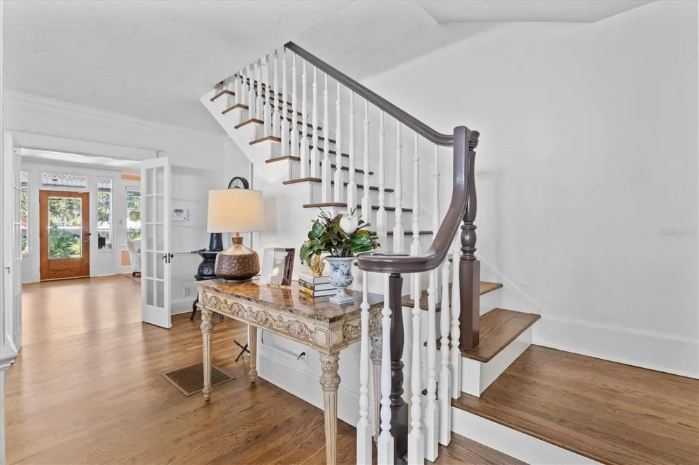 1523 1ST AVENUE W Bradenton, FL 34205