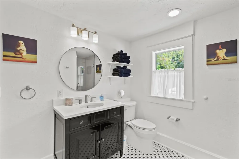 1523 1ST AVENUE W Bradenton, FL 34205