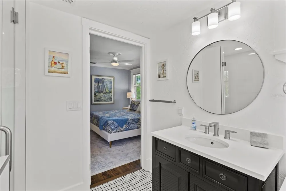1523 1ST AVENUE W Bradenton, FL 34205