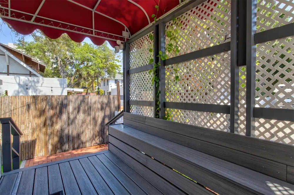 1523 1ST AVENUE W Bradenton, FL 34205