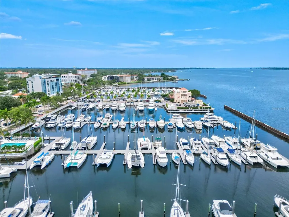 1523 1ST AVENUE W Bradenton, FL 34205