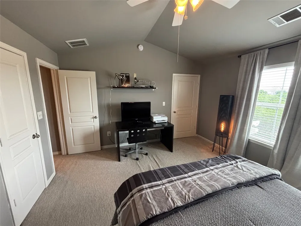 1725 Harvey Mitchell Parkway S #1529 College Station, TX 77840