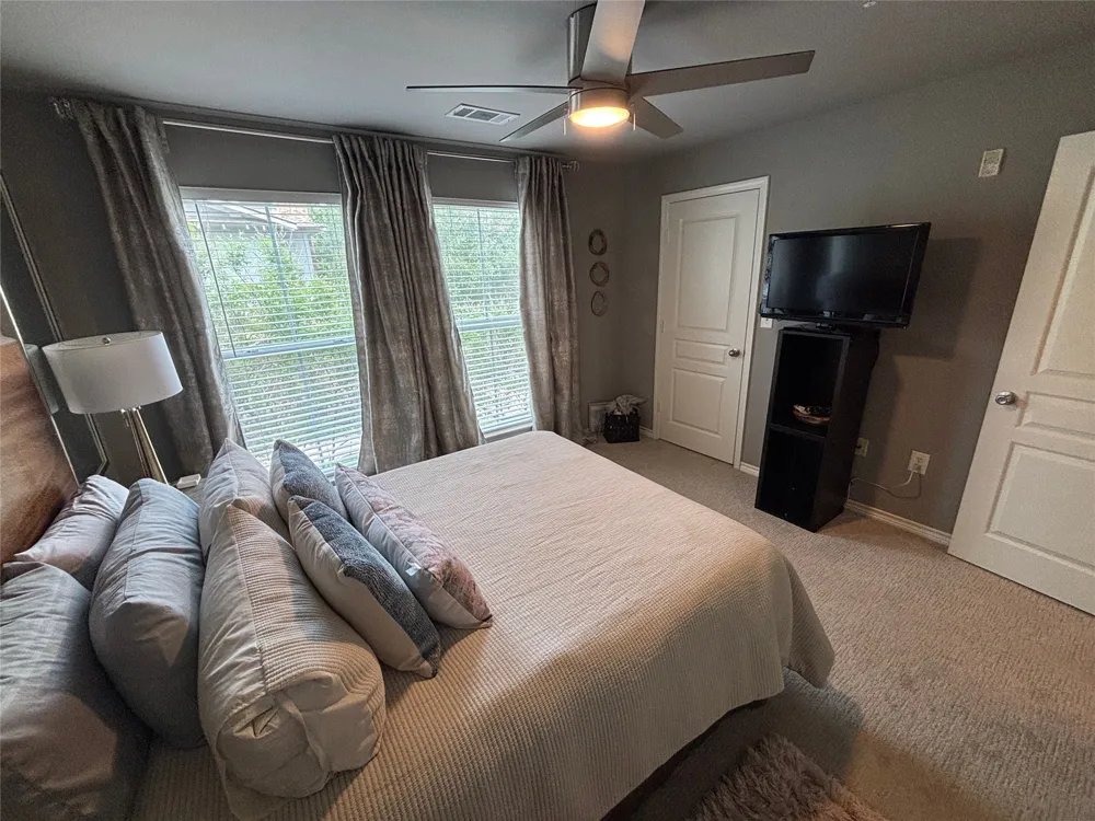 1725 Harvey Mitchell Parkway S #1529 College Station, TX 77840
