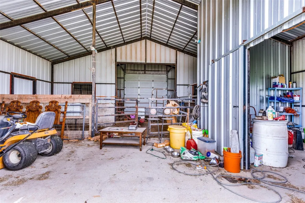 15350 US Highway 380 Krum, TX 76249
