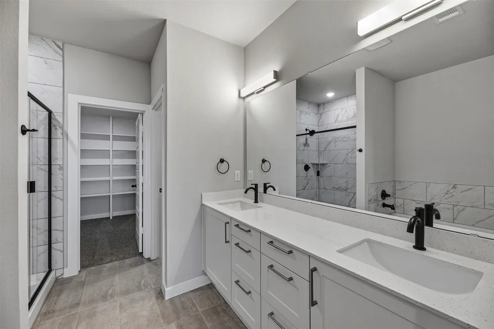 4018 LeCroy Court Midlothian, TX 76065