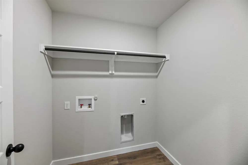 4018 LeCroy Court Midlothian, TX 76065