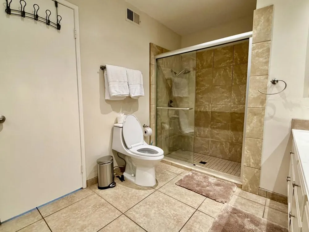 345 Gran Via Palm Desert, CA 92260