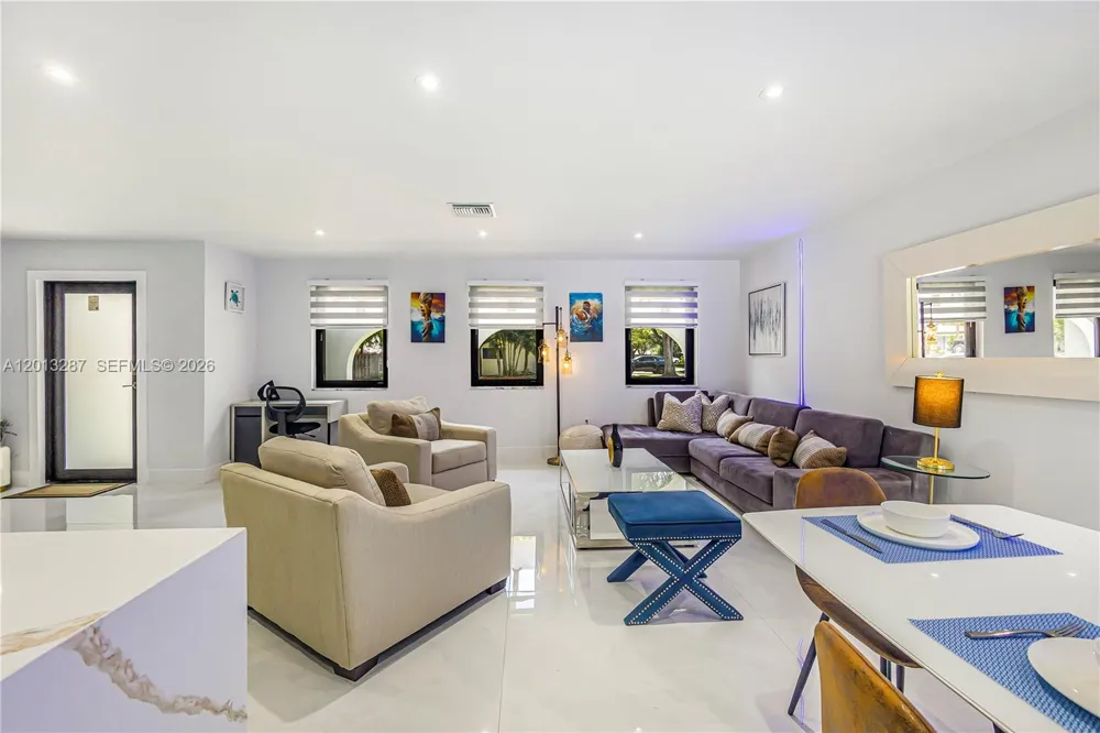 15331 Turnbull Dr Miami Lakes, FL 33014